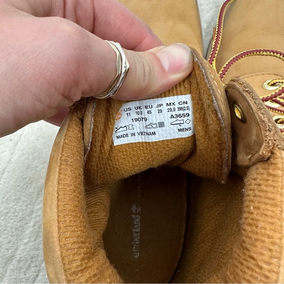 ⛔️SOLD⛔️Timberland Basic 6 Inch Waterproof Boots in Wheat Beige Nubuck Leath - Picture 6 of 9